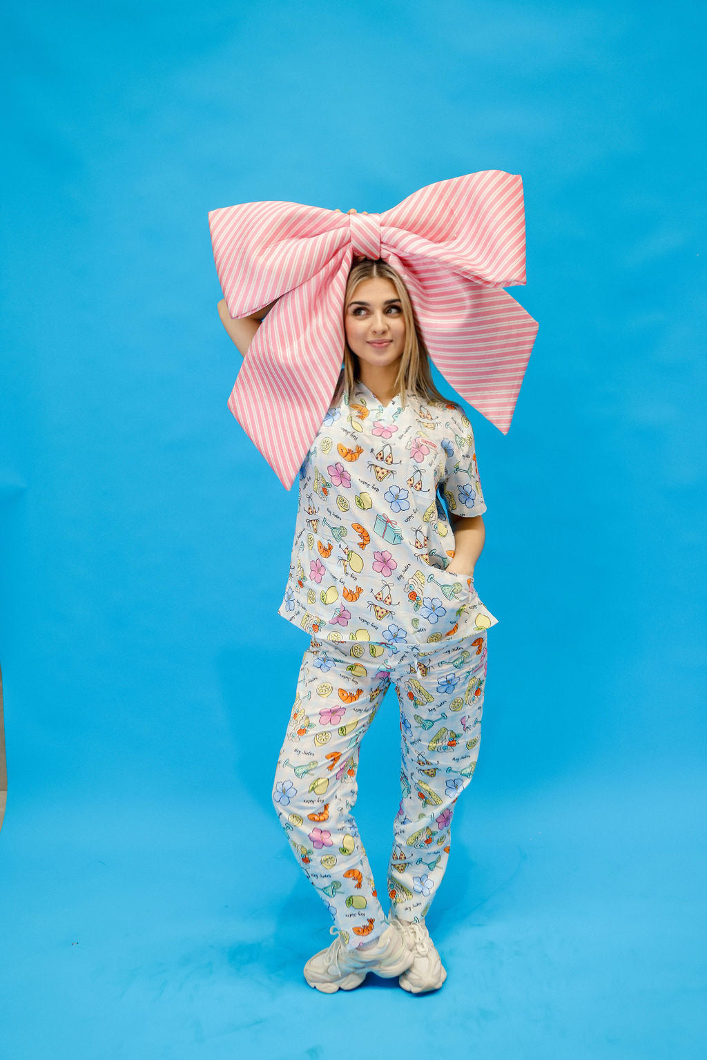 Tropic like it's Hot Scrubs 🌺